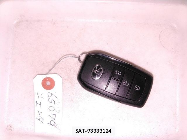 Toyota SIENTA 2023 8672429-10