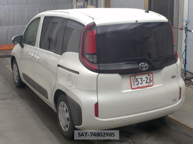 Toyota SIENTA 2024 8764420-1