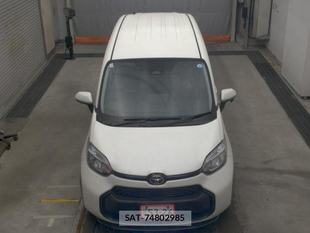 Toyota SIENTA 2024 8764420-6