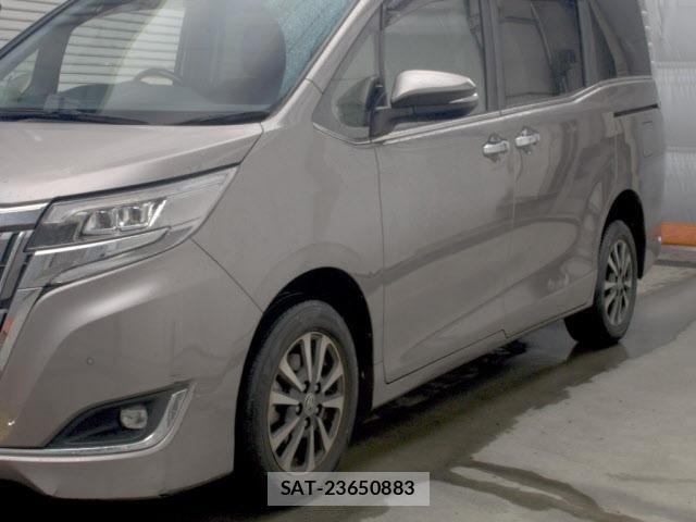 Toyota ESQUIRE 2019 8908374-4