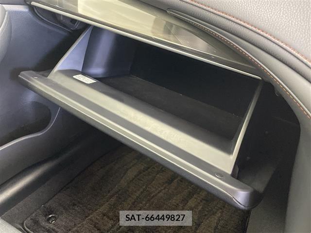 Toyota CROWN 2013 8937442-11