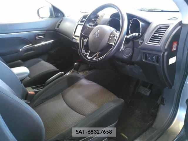 Mitsubishi RVR 2018 8931616-3