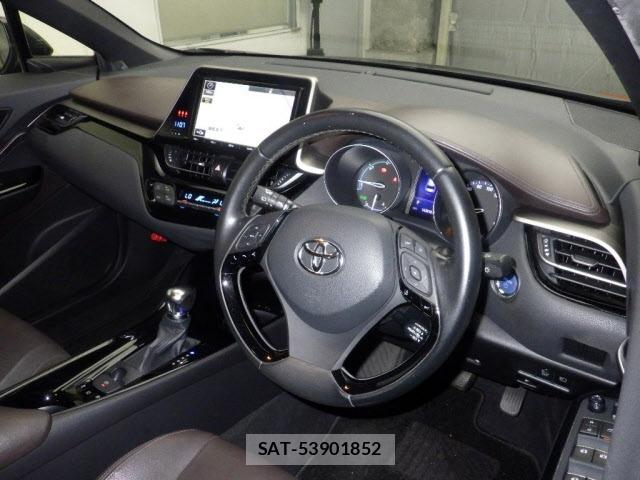Toyota C-HR 2017 8684278-3