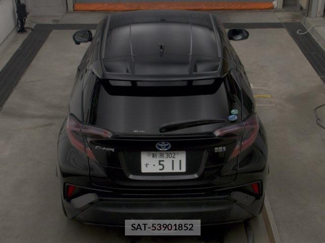 Toyota C-HR 2017 8684278-7