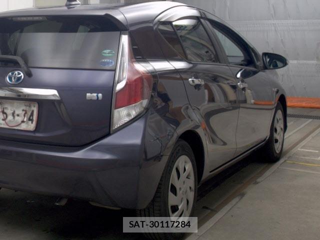Toyota AQUA 2015 8682942-5
