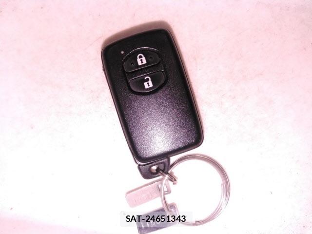 Toyota COROLLA AXIO 2023 8762750-10