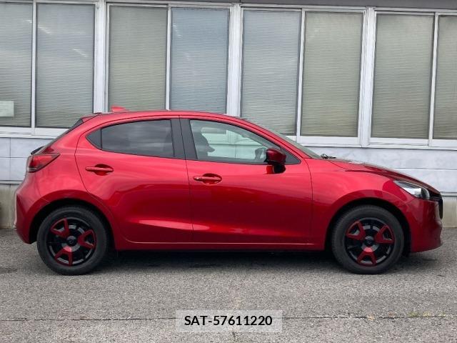Mazda MAZDA2 2025 8710956-3