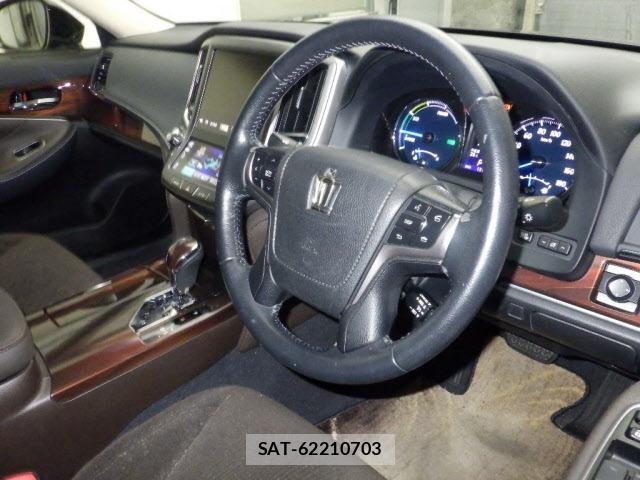 Toyota CROWN 2013 8680474-3