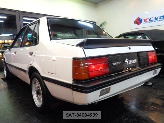Mitsubishi LANCER 1985 8864184-19