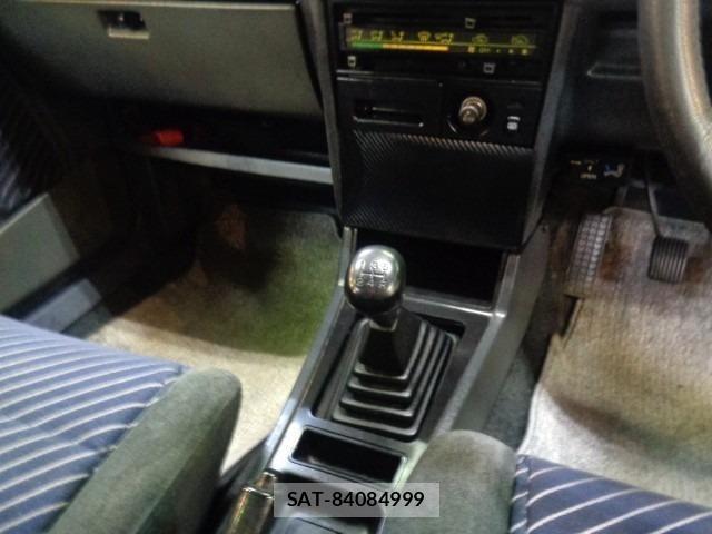 Mitsubishi LANCER 1985 8864184-6