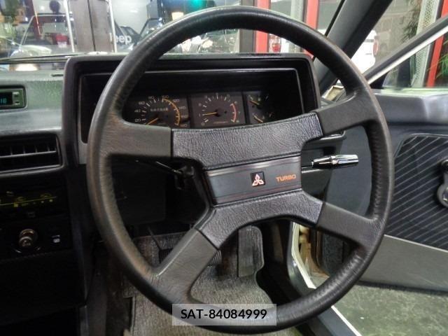 Mitsubishi LANCER 1985 8864184-7
