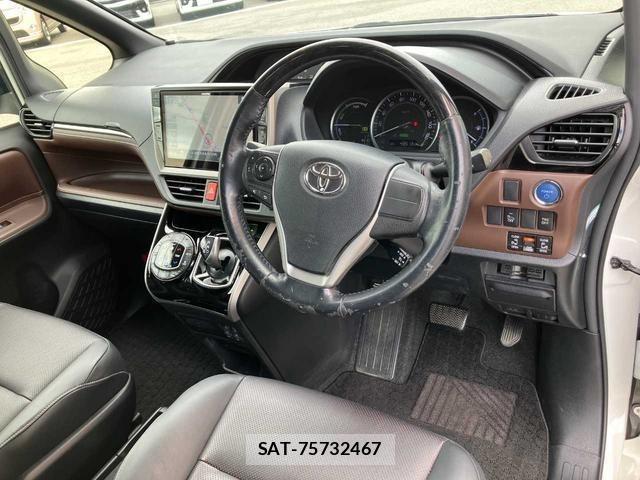 Toyota ESQUIRE 2015 8908406-7