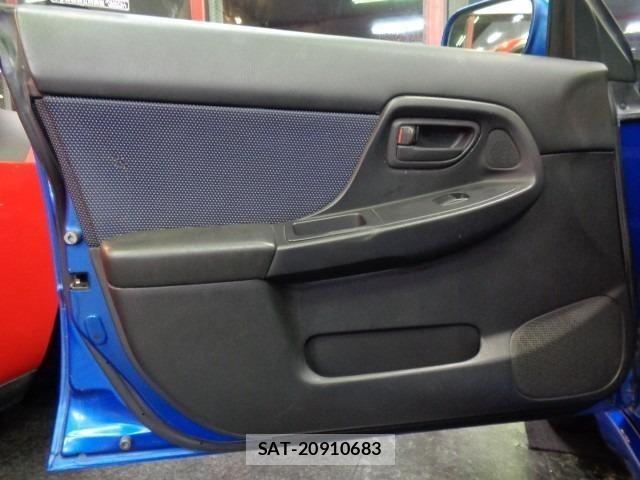 Subaru IMPREZA 2000 8680156-35