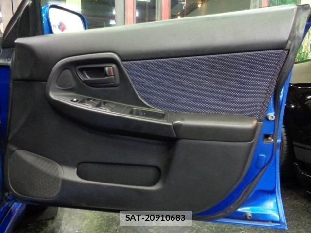 Subaru IMPREZA 2000 8680156-36