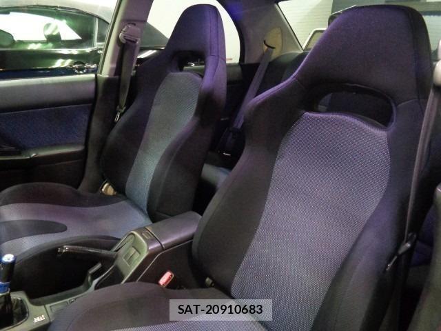 Subaru IMPREZA 2000 8680156-37
