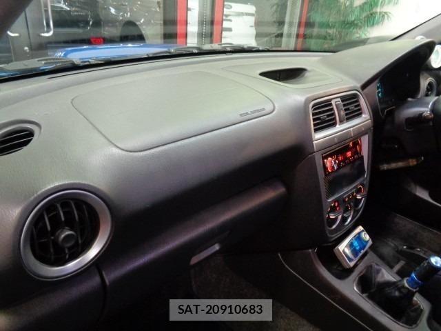 Subaru IMPREZA 2000 8680156-4