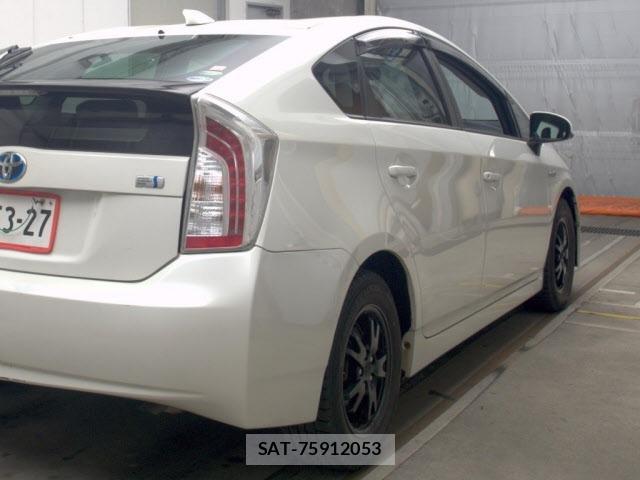 Toyota PRIUS 2015 8691597-5