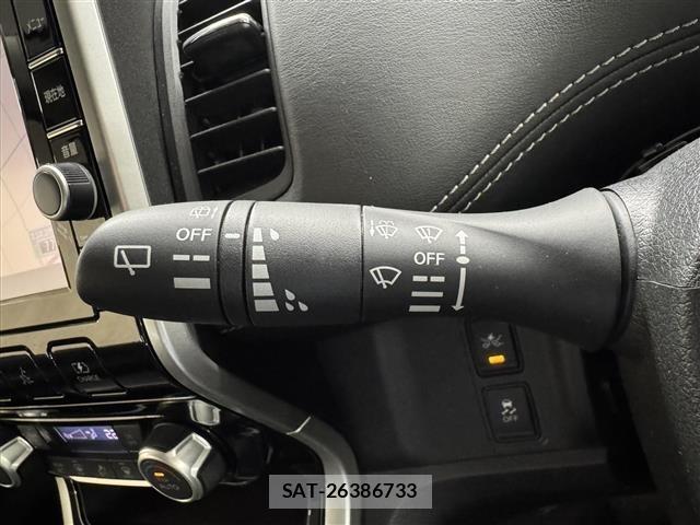 Nissan SERENA 2018 8924293-21