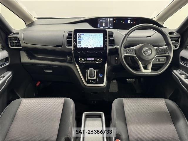 Nissan SERENA 2018 8924293-25
