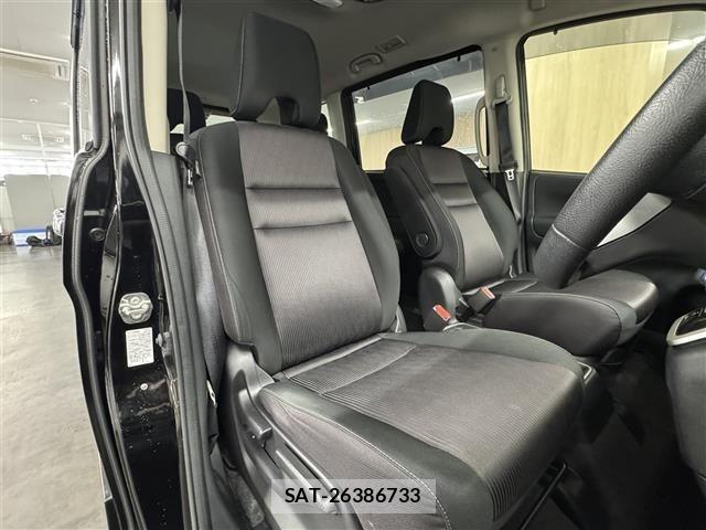 Nissan SERENA 2018 8924293-3