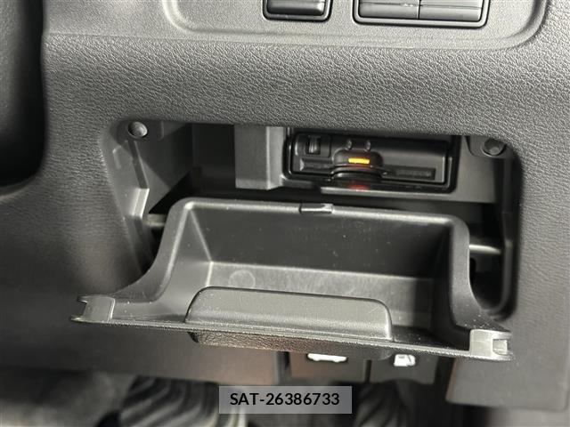 Nissan SERENA 2018 8924293-31