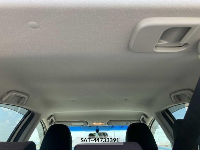 Toyota AQUA 2013 8682984-11