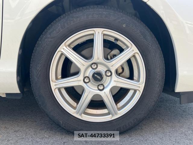 Toyota AQUA 2013 8682984-20