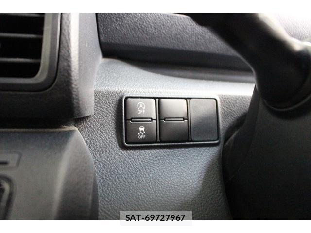 Toyota SIENTA 2017 8903032-17