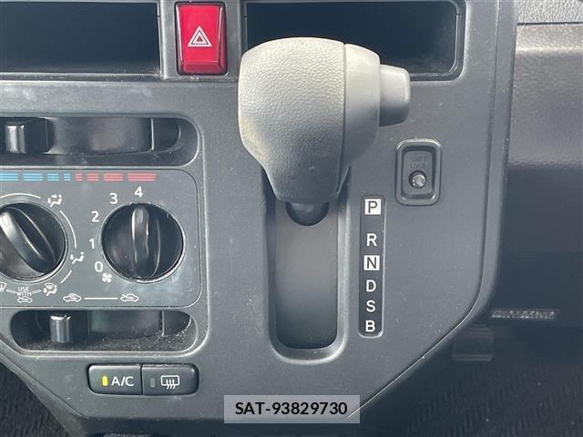 Toyota TANK 2018 8913357-3