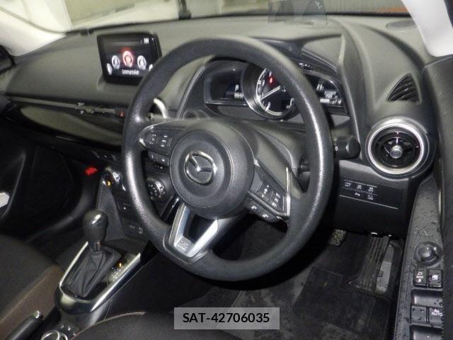 Mazda MAZDA2 2020 8909942-3