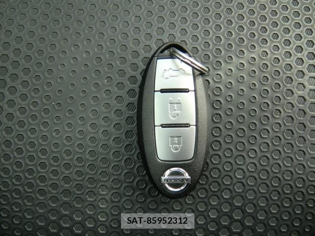 Nissan X-TRAIL 2016 8825603-22