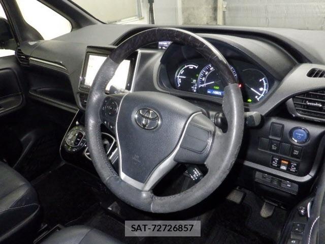 Toyota ESQUIRE 2015 8692533-3