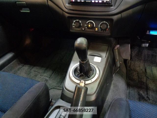Mitsubishi LANCER 2001 8677958-8