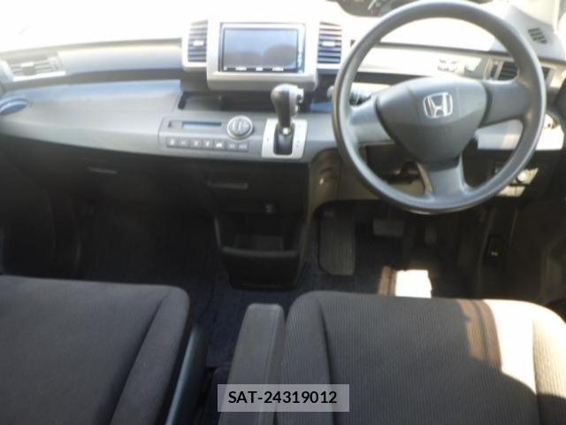 Honda FREED 2011 8716530-3