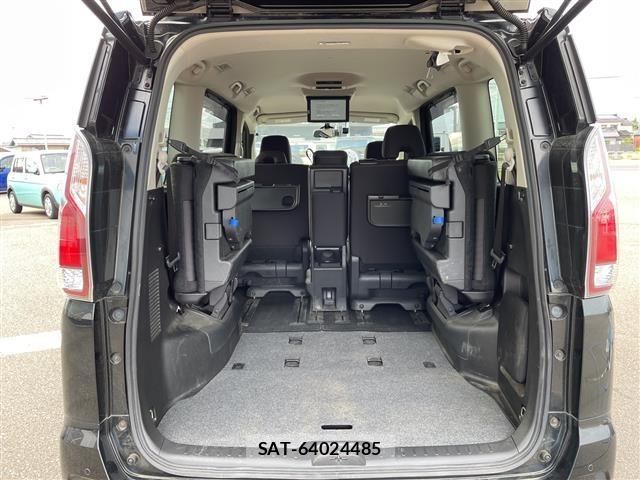 Nissan SERENA 2016 8924312-22