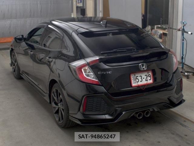 Honda CIVIC 2018 8677510-1