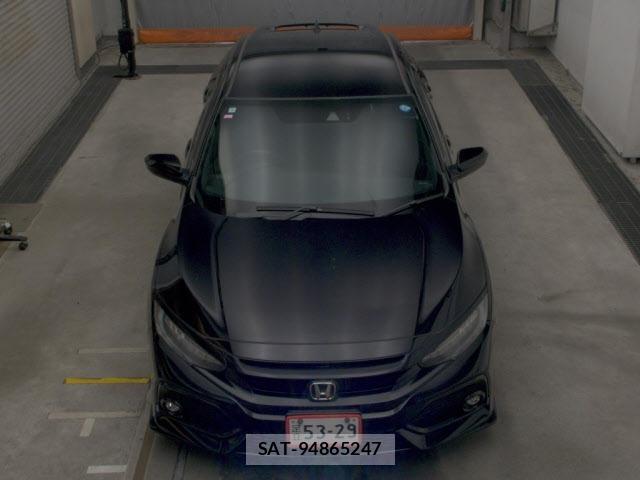 Honda CIVIC 2018 8677510-6