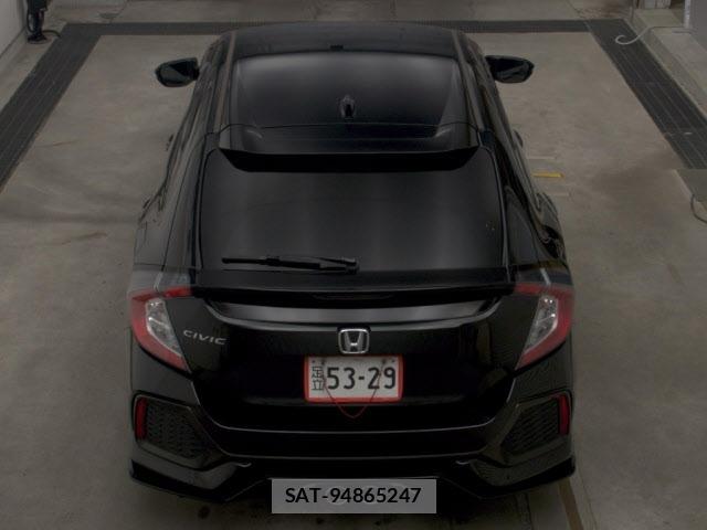 Honda CIVIC 2018 8677510-7