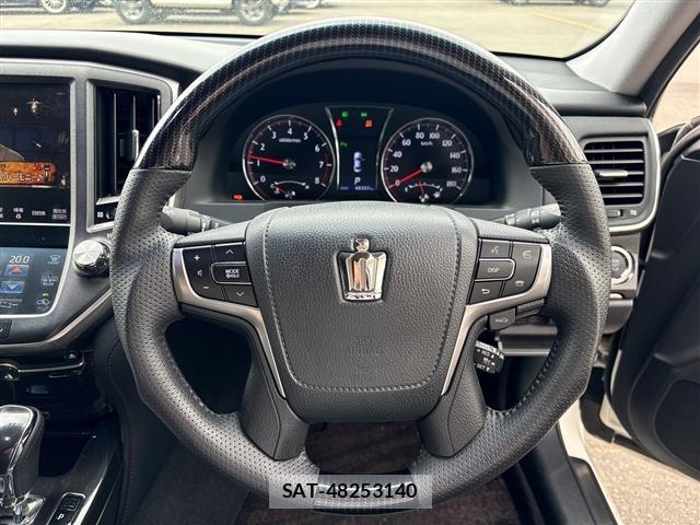 Toyota CROWN 2015 8680499-10