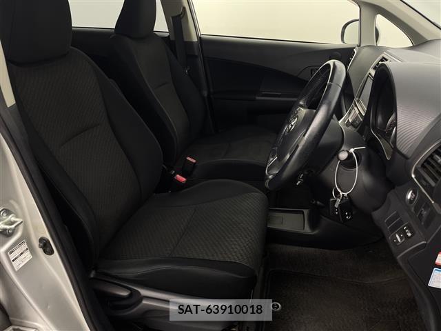 Toyota RACTIS 2013 8680713-11