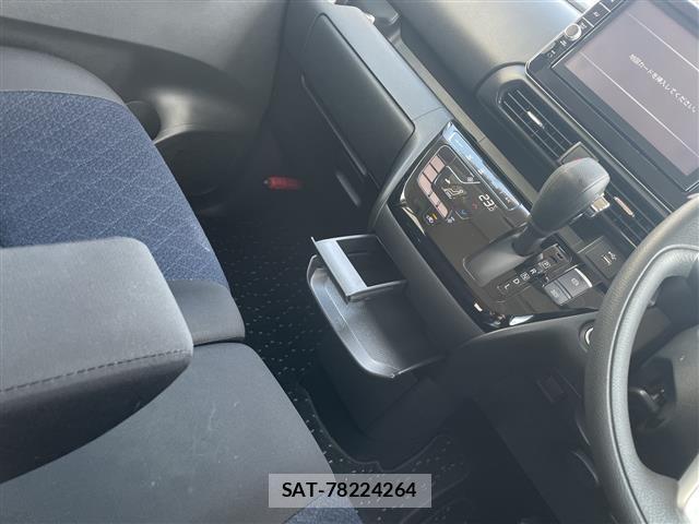 Nissan ROOX 2020 8901034-7