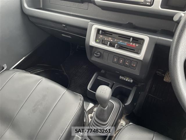 Daihatsu HIJET TRUCK 2020 8889517-18