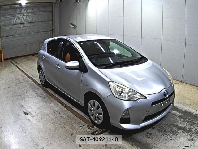 Toyota AQUA 2014 8705899-0
