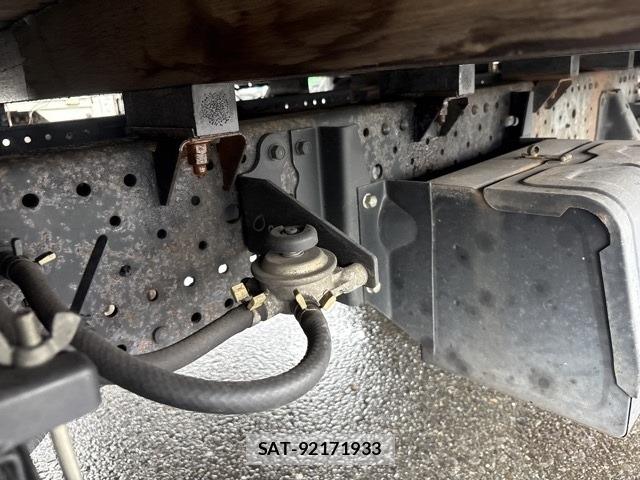 Mazda TITAN 2015 8856099-12