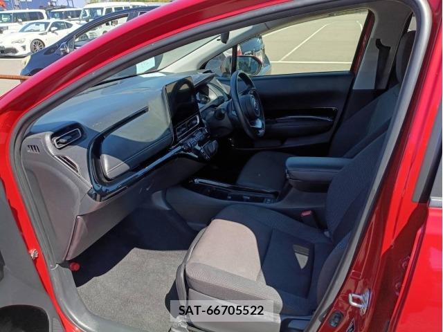 Toyota AQUA 2021 8682988-4