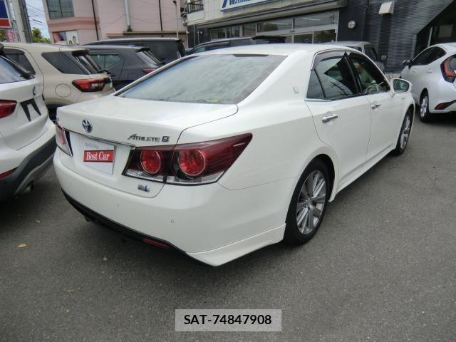 Toyota CROWN 2018 8937207-1