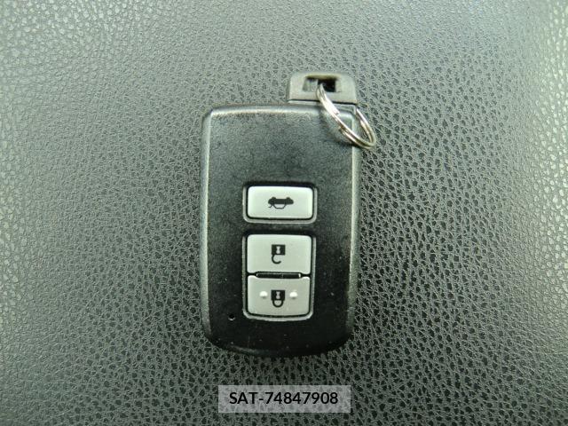 Toyota CROWN 2018 8937207-22