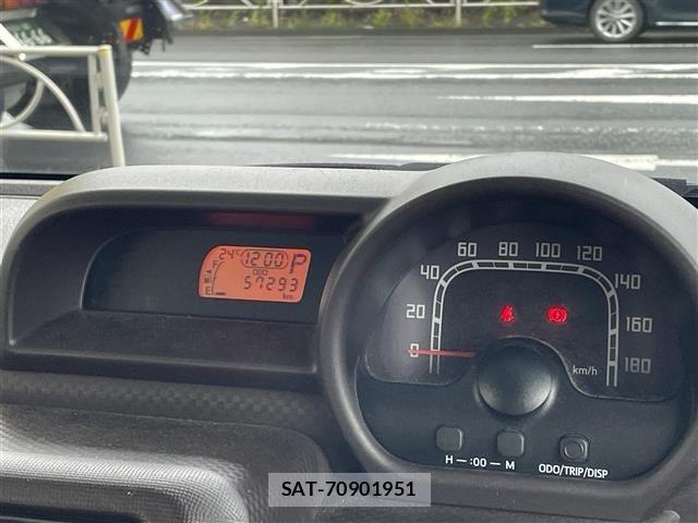Toyota SPADE 2014 8917270-13