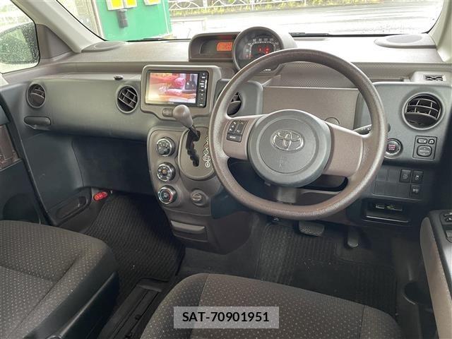 Toyota SPADE 2014 8917270-16