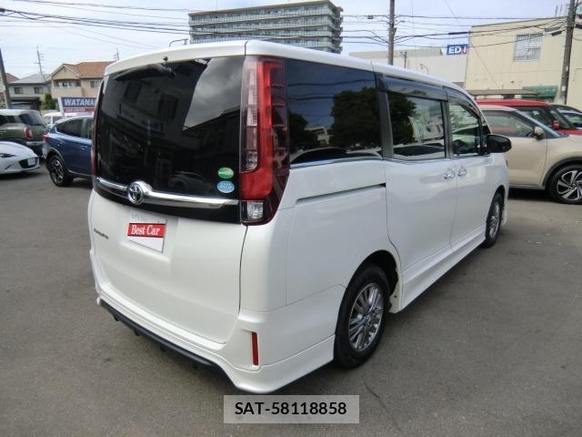 Toyota ESQUIRE 2016 8908421-1